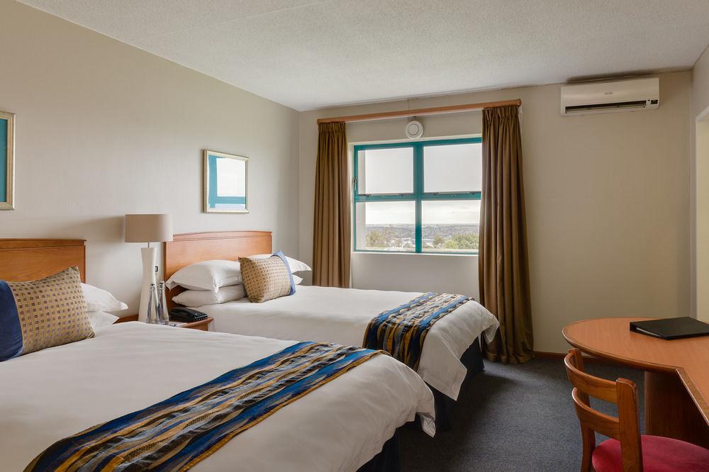 בלוויל Protea Hotel By Marriott Cape Town Tyger Valley מראה חיצוני תמונה